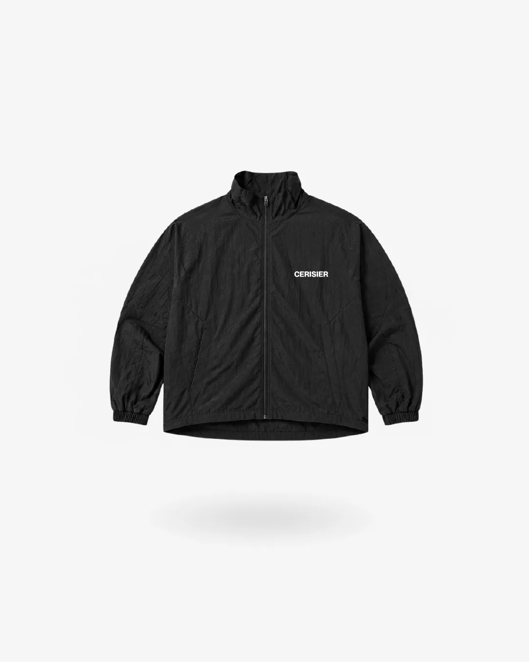 Campera rompevientos de Cerisier en negro, vista frontal